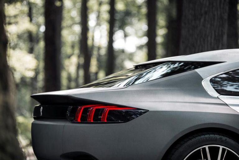 Peugeot Exalt за салонот во Париз