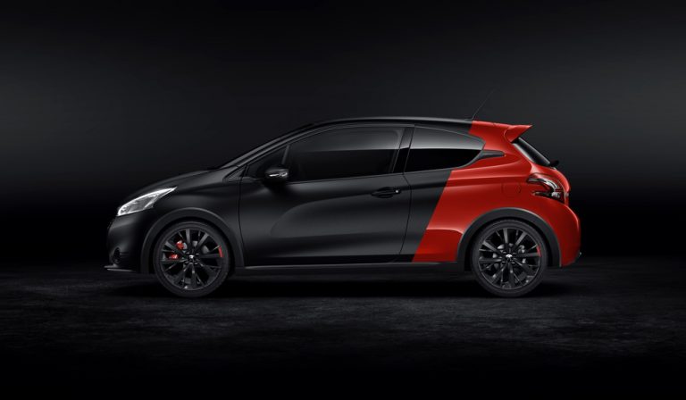 Peugeot 208 GTi 30th: Сеедно дали е мало или големо, важно да има лавче