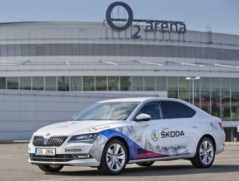 Прв службен настап на новиот Skoda Superb во светскиот хокеј