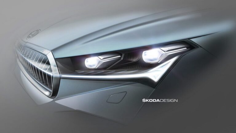 Škoda Enyaq светла