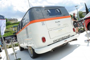 Старо повеќе од половина век, ова комби постигнува 230 km/h со своите 530 КС од Porsche