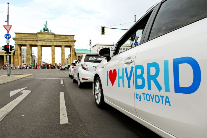 toyota prius taxi berlin