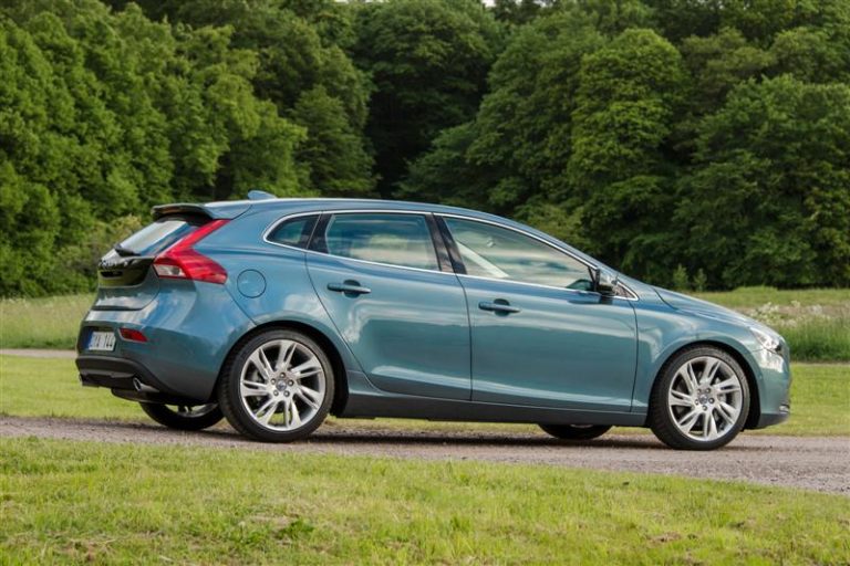 Тест: Volvo V40 D2 Momentum