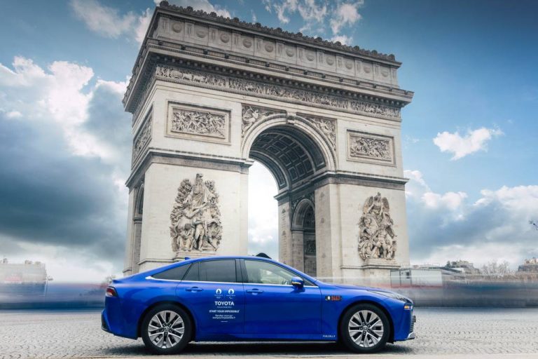 Петстотини водородни Toyota Mirai за Олимпијадата 2024