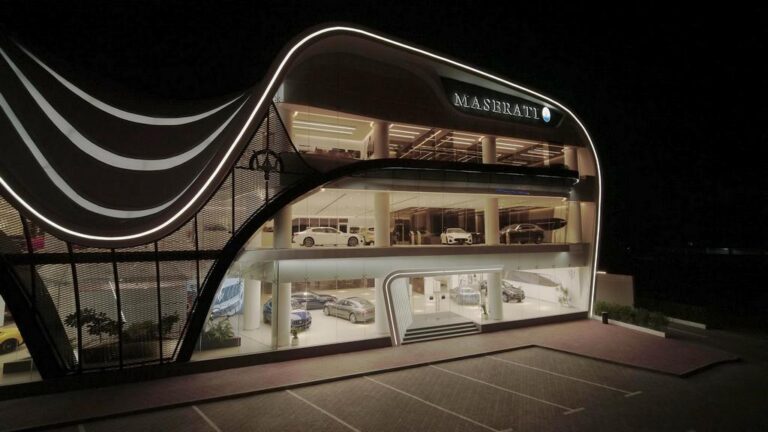 Салонот на Maserati во Дубаи е убавина за очи и душа