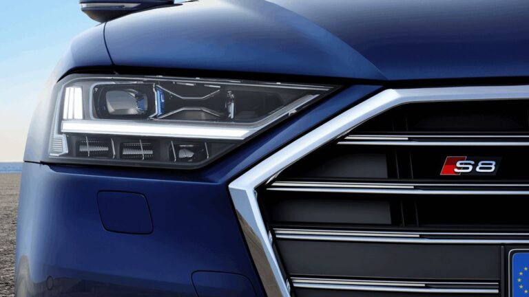Audi S8