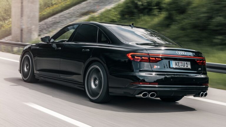 Седумстотини КС не се проблем за Audi S8