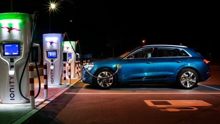 Audi e-tron charging service