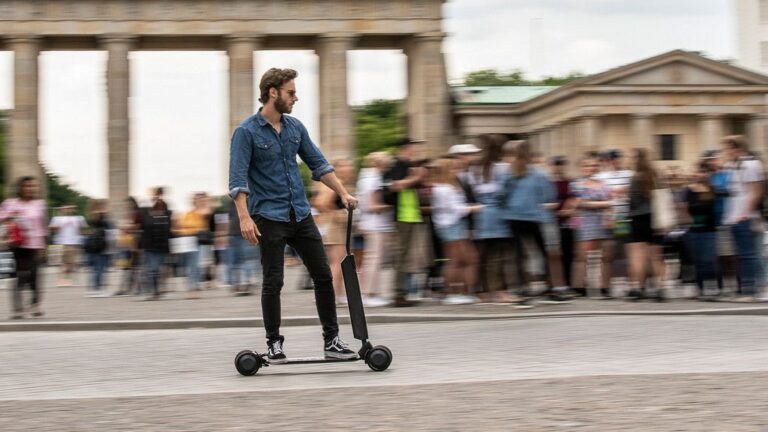 Audi e-tron scooter