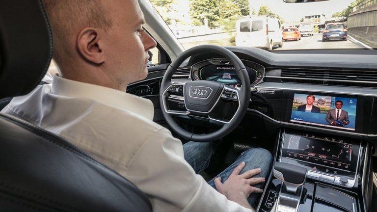 Роботските автомобили, Audi A8
