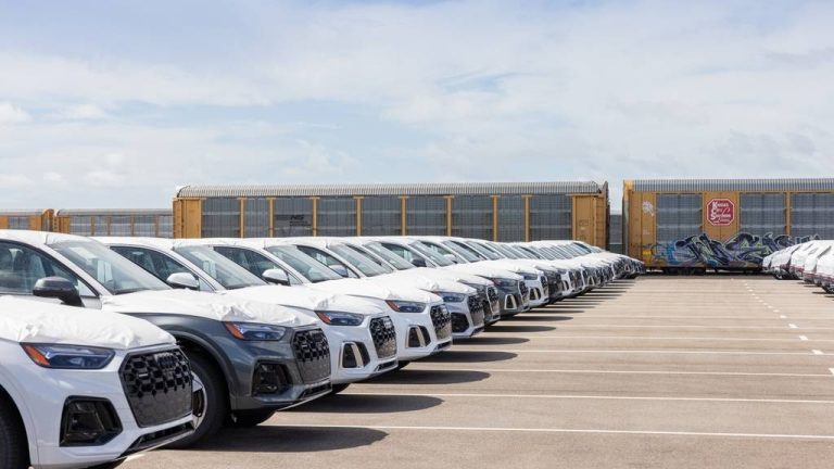 САД потврдија царина од 15% за автомобили од ЕУ, почнувајќи од 1-ви август