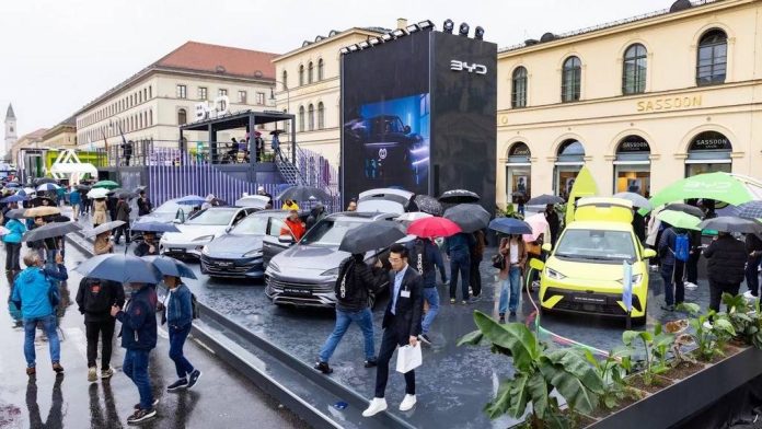 BYD IAA 2025