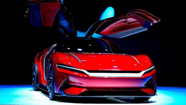 BYD фабрика Кина електрични автомобили