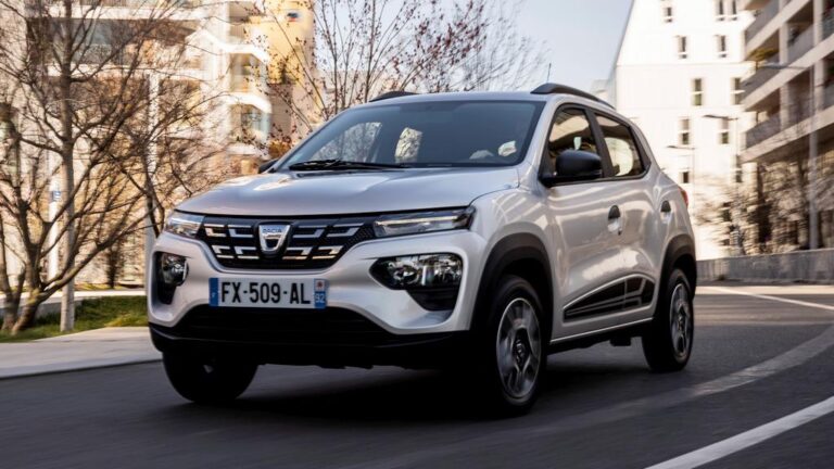Романците купуваат трипати повеќе електрични автомобили