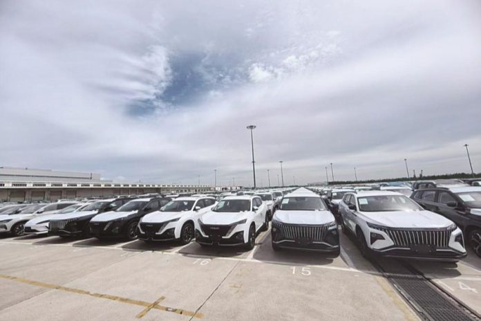 Dongfeng возила на пристаниште итна испорака