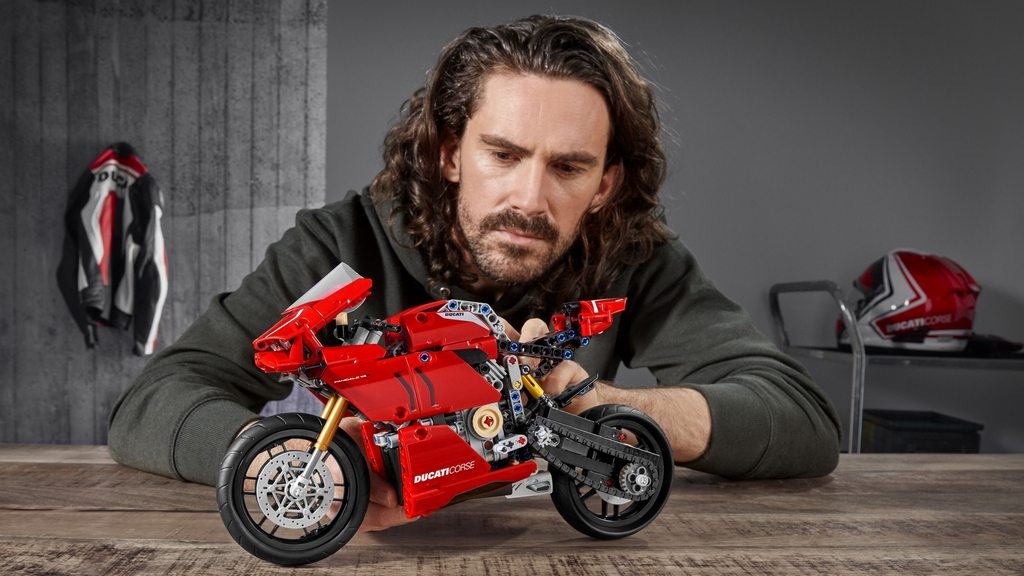 Ducati Panigale од 646 лего-коцки место од 220 КС