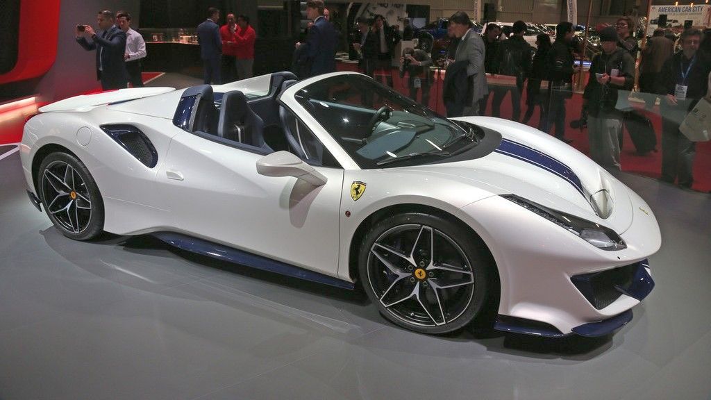 Ferrari 488 Pista Spider Pariz 1 Ferrari 488 Pista Spider