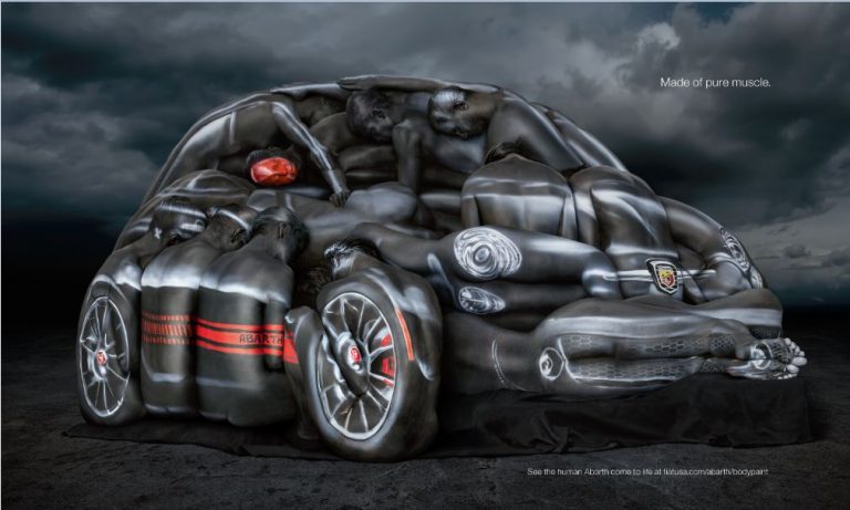 Fiat се рекламира со голи девојки