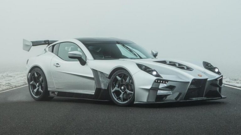 Ginetta Superavtomobil premiera