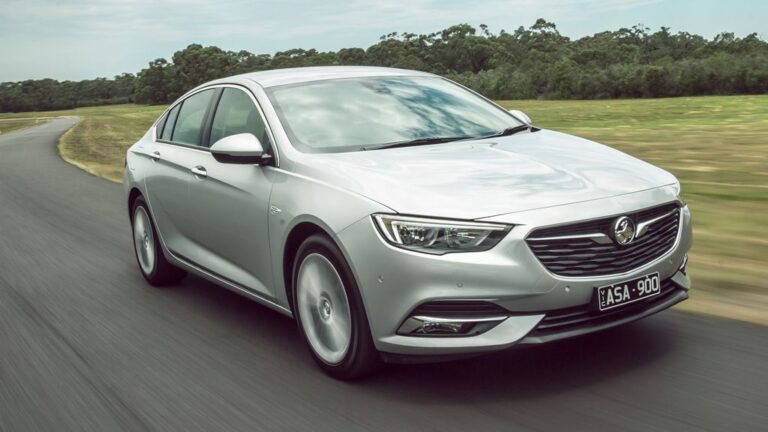 Holden commodore calais