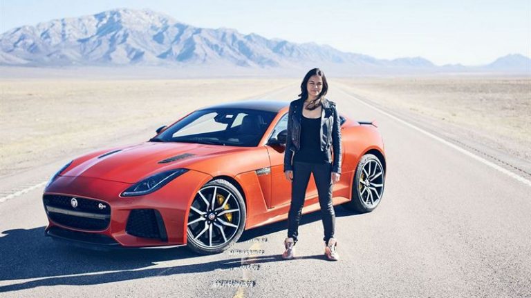 Мишел Родригез се увери колку Jaguar F-Type SVR е „Брз и бесен“