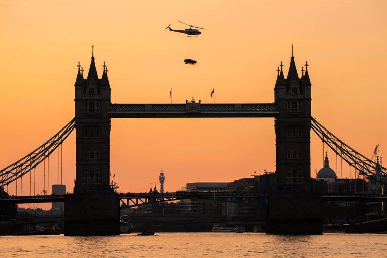 Jaguar XE: Галерија од вечерашната премиера во Лондон