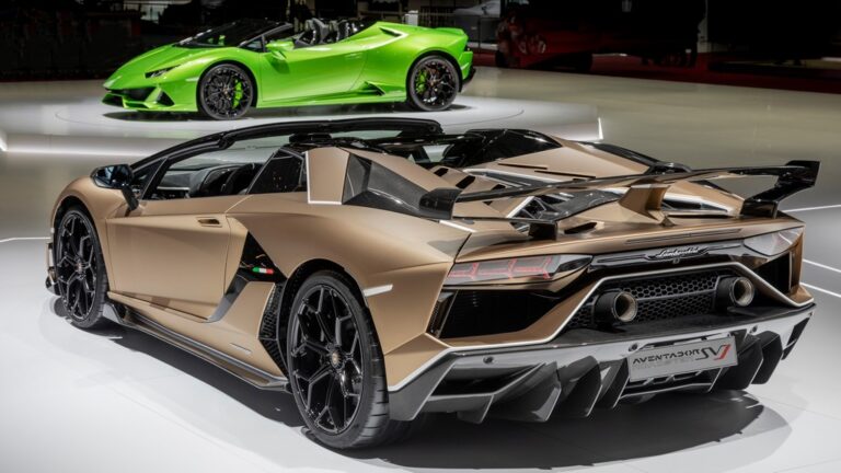 Lamborghini Aventador SVJ Roadster