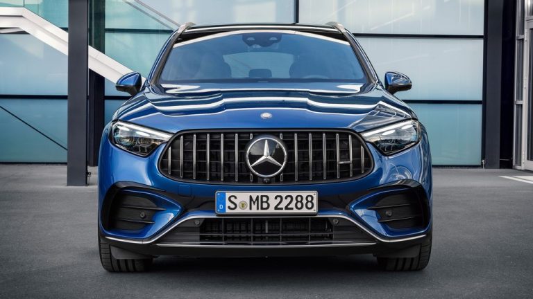 Mercedes почнува со нарачки за првото AMG-ниво на својот најпродаван GLC