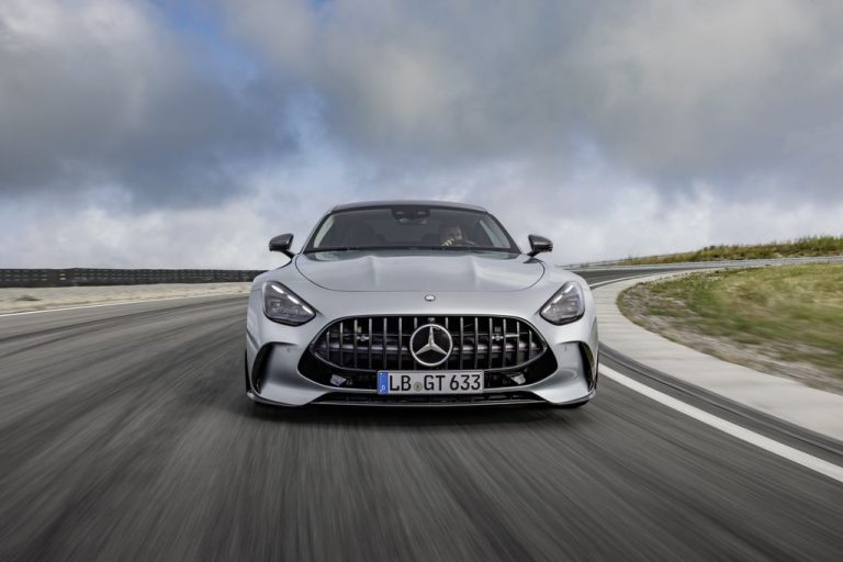 Mercedes-AMG GT Coupe: Техниката во германското гран-туризмо