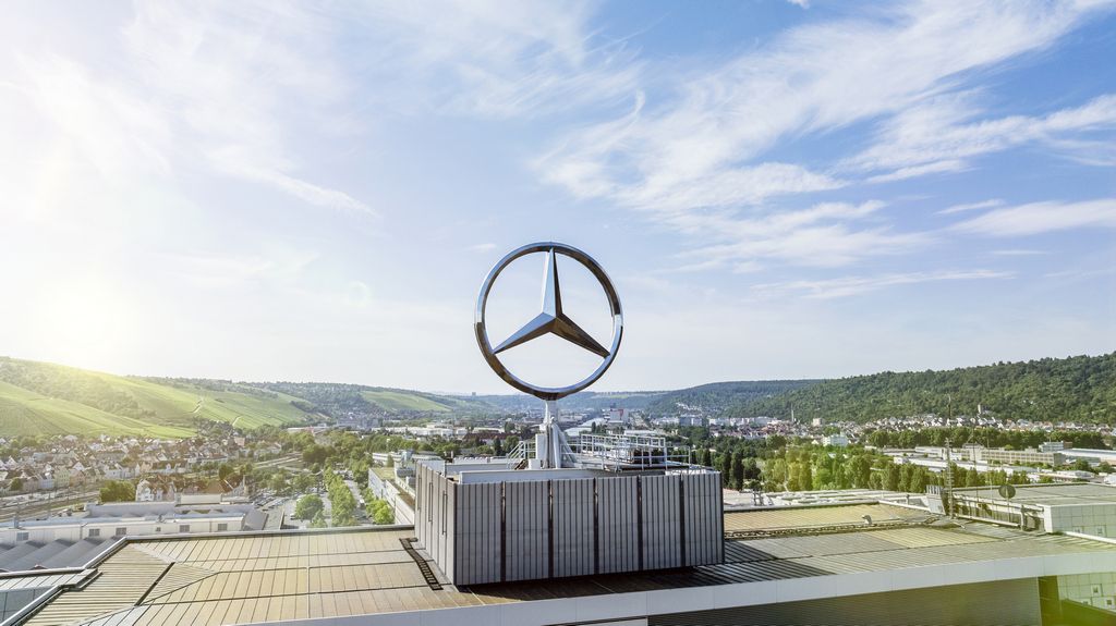 Mercedes Benz Untertirkhajm fabriki