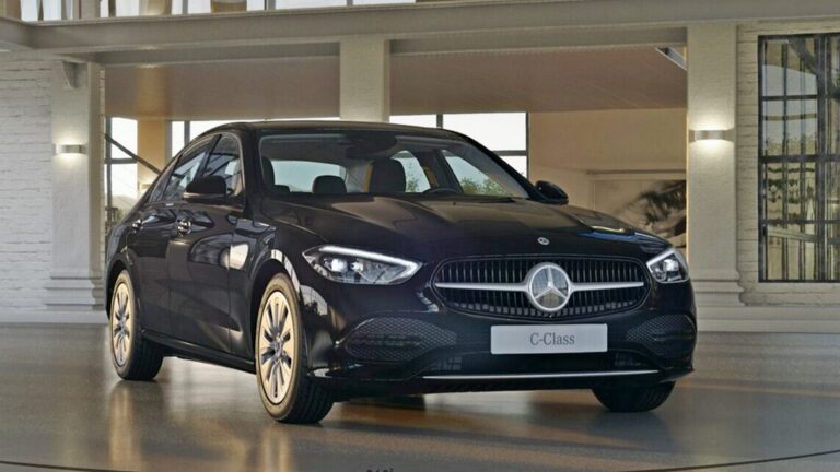 Новиот Mercedes C-Class стандардно доаѓа со изобилство од опрема