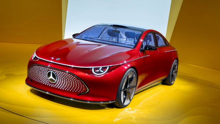 Еден милион хибридни и електрични Мercedes-Benz по патиштата
