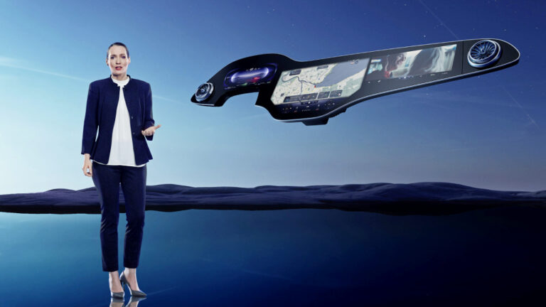 Mercedes EQS MBUX Hyperscreen