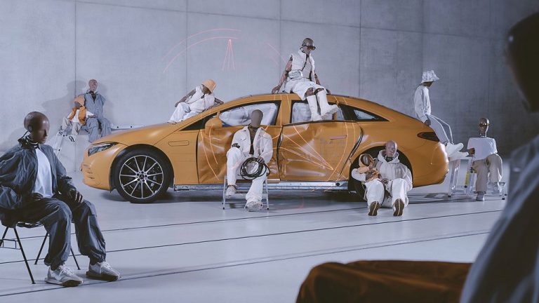 Mercedes-Benz на друштвените мрежи објавува само за безбедност