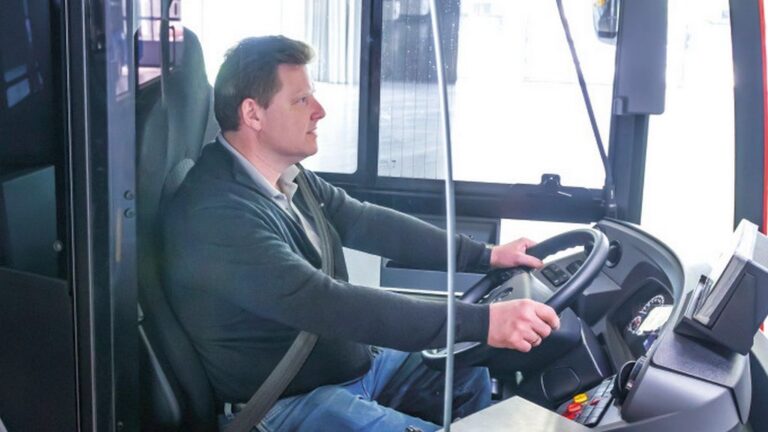 Mercedes нуди заштитни врати за возачите во автобусите Citaro