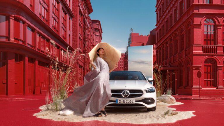 Mercedes порачува „време е за комфорна зона“ во кампањата за C-Class