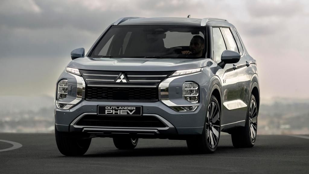 Mitsubishi Outlander PHEV 1