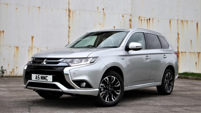 Mitsubishi Outlander PHEV bestseller