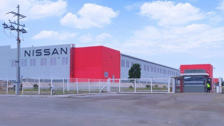 Мерцедес ја напушти соработката со Нисан