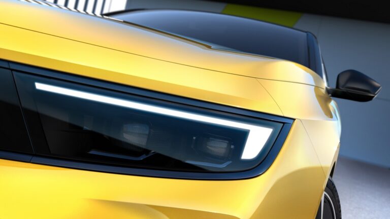 Opel Astra првпат со хибриден погон и техника од Peugeot