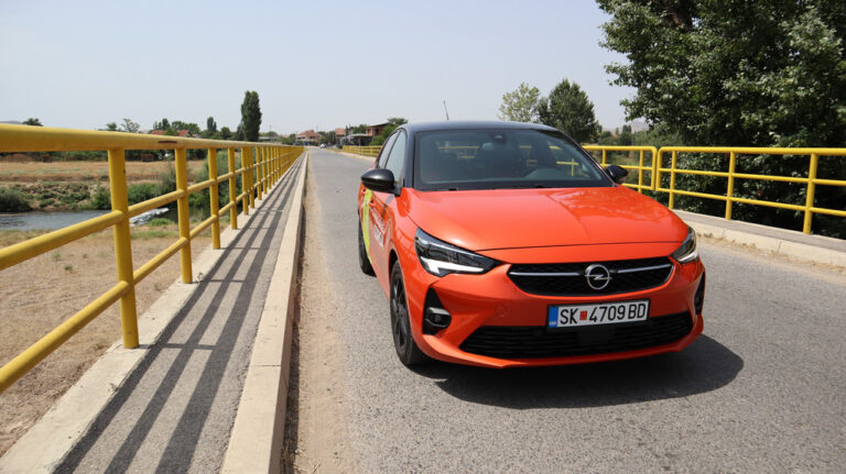 Opel Corsa е најпродаван автомобил во Германија во април