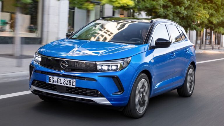Opel Grandland дотеран како за знаменосец на СУВ-понудата