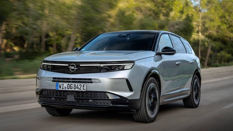 Шампион со долг опсег: Новиот Opel Grandland Plug-in Hybrid