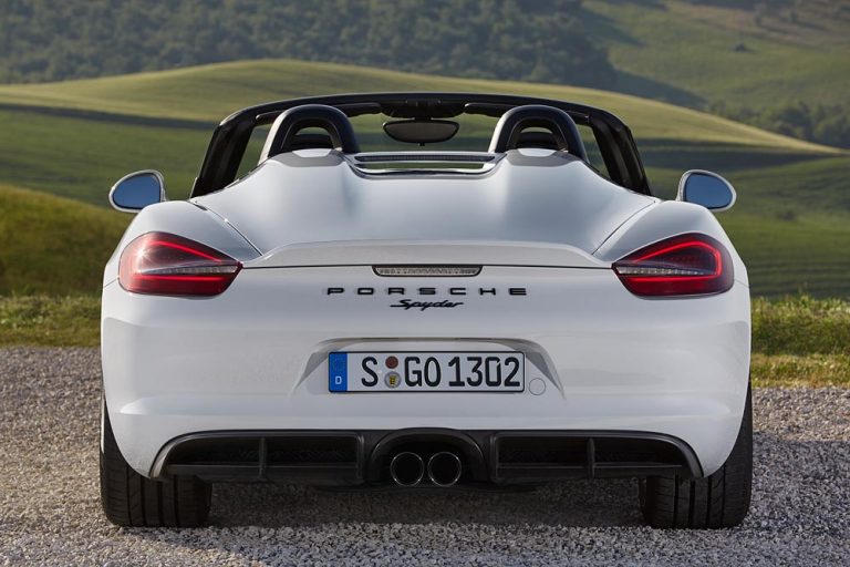 Porsche инвестира 1,1 милијарда евра во обнова на фабриките