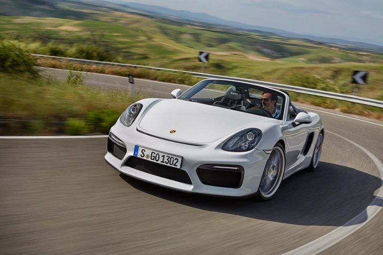 Porsche Boxster Spyder: Ова Porsche нема речиси ништо, а нуди многу повеќе