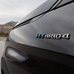 Не е првпат Peugeot да нуди хибриден погон во 3008. Уште претходникот беше достапен во изведба со два елеткромотори и со погон на сите тркала
