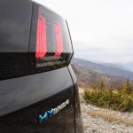 Напредна технологија против природна средина? Тоа беше некогаш, кога човекот уште беше убеден дека ја победил природата. Денес повторно ѝ се враќаме на природата и знаеме да ѝ ја почитуваме силата