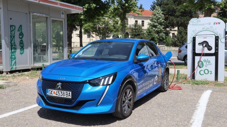 Сто километри на струја 70 денари, на дизел 532 денари