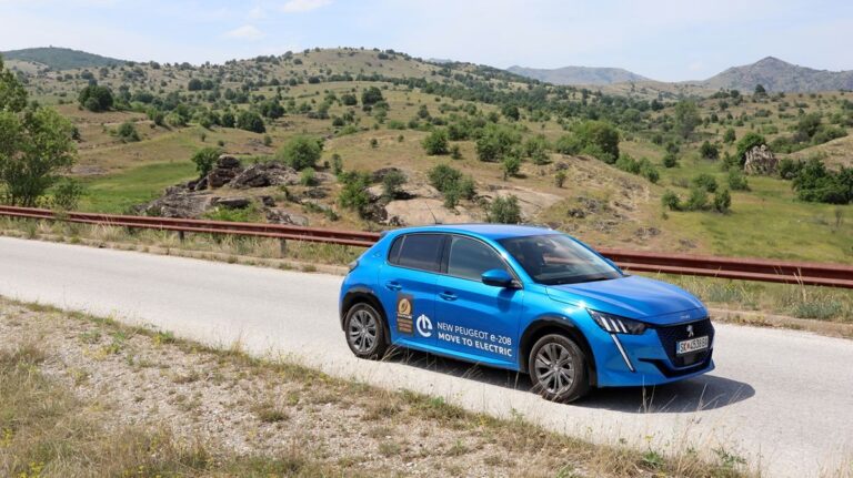 Со електричните автомобили се прават за 19% подолги километражи