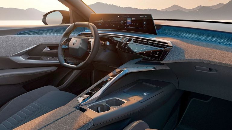 Новиот Peugeot 3008 доаѓа со сосем нова организација на кокпитот